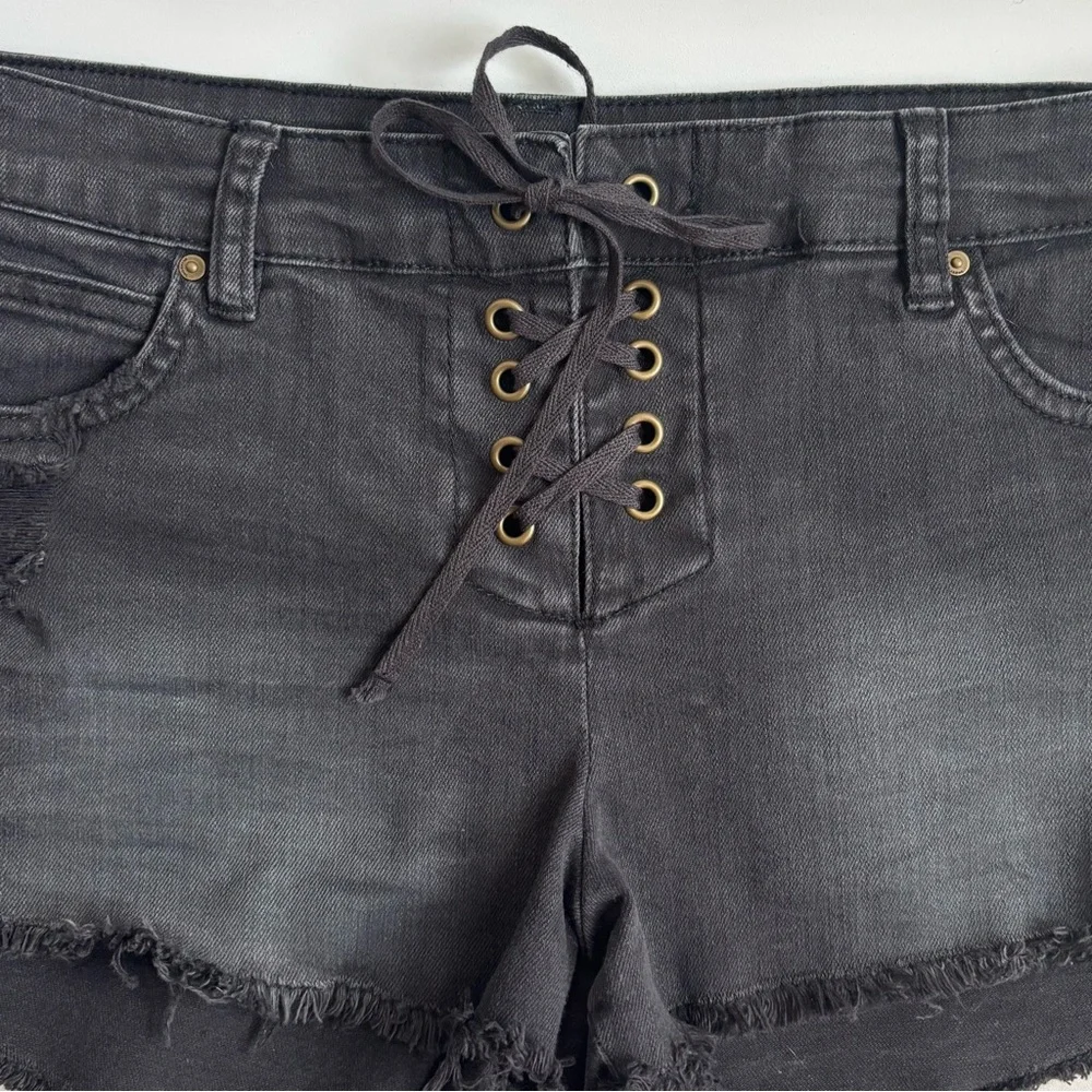 Billabong Lite Hearted Distressed Cut Off Lace Up Denim Jean Shorts Faded Black